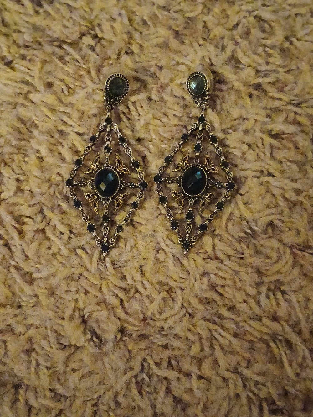 Antique-Style Gold Filigree Drop Earrings with Dark Green Stones